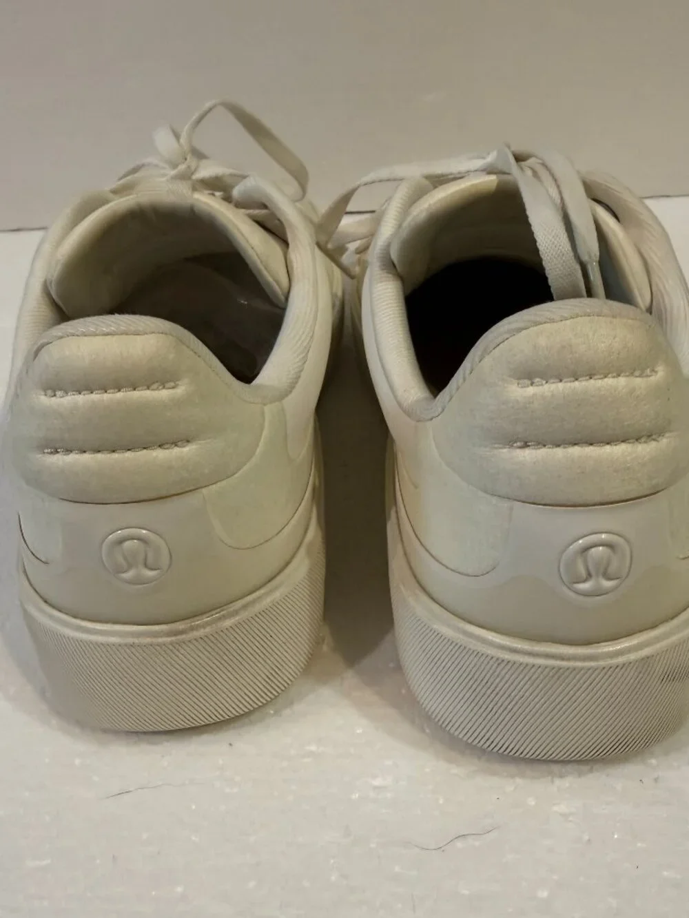 Lululemon Cityverse Sneakers Men's Size 10.5 Triple White Low Top Casual Shoes